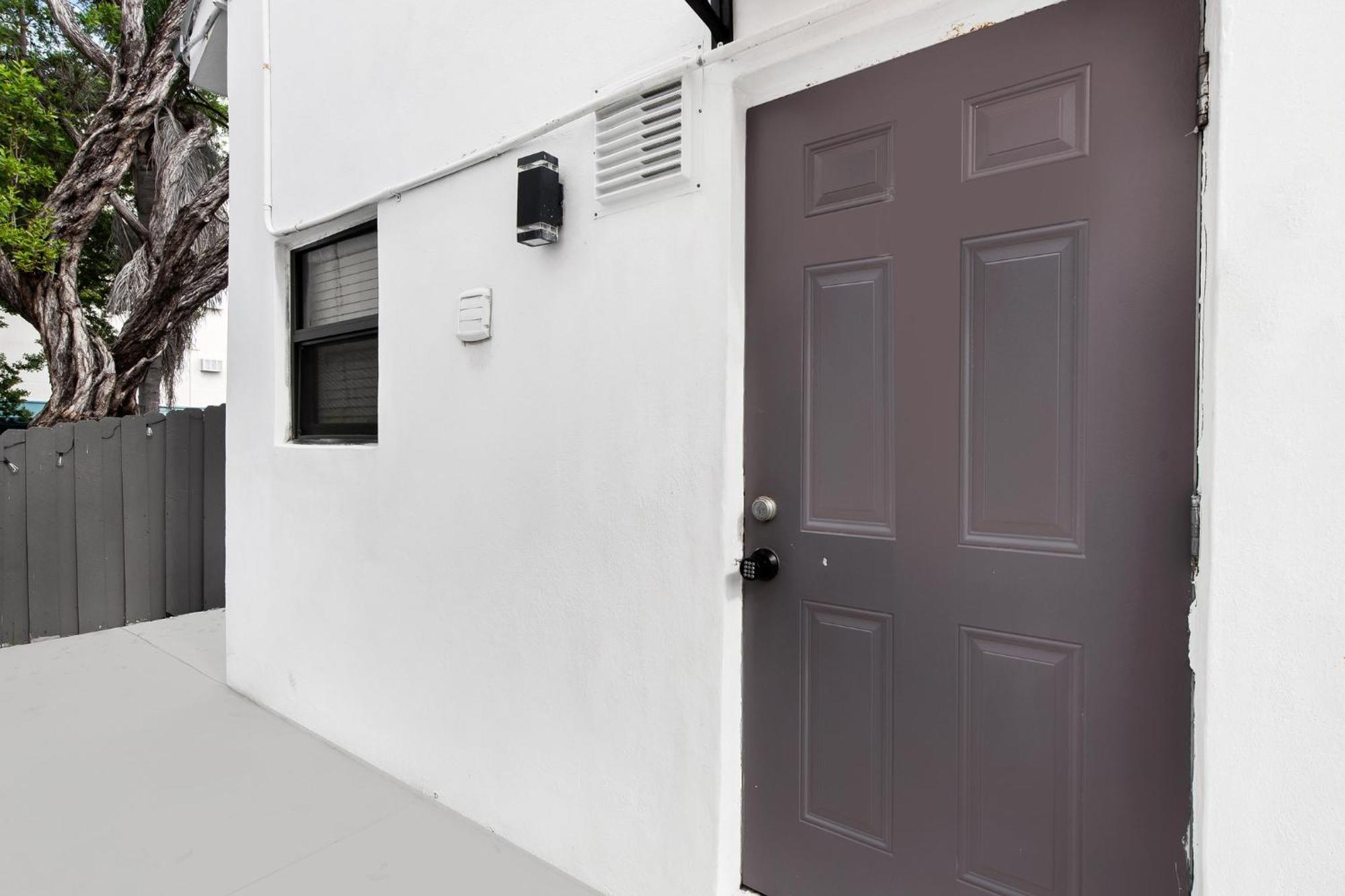Apartamento Boutique Loft Unit 2 Hollywood Exterior foto